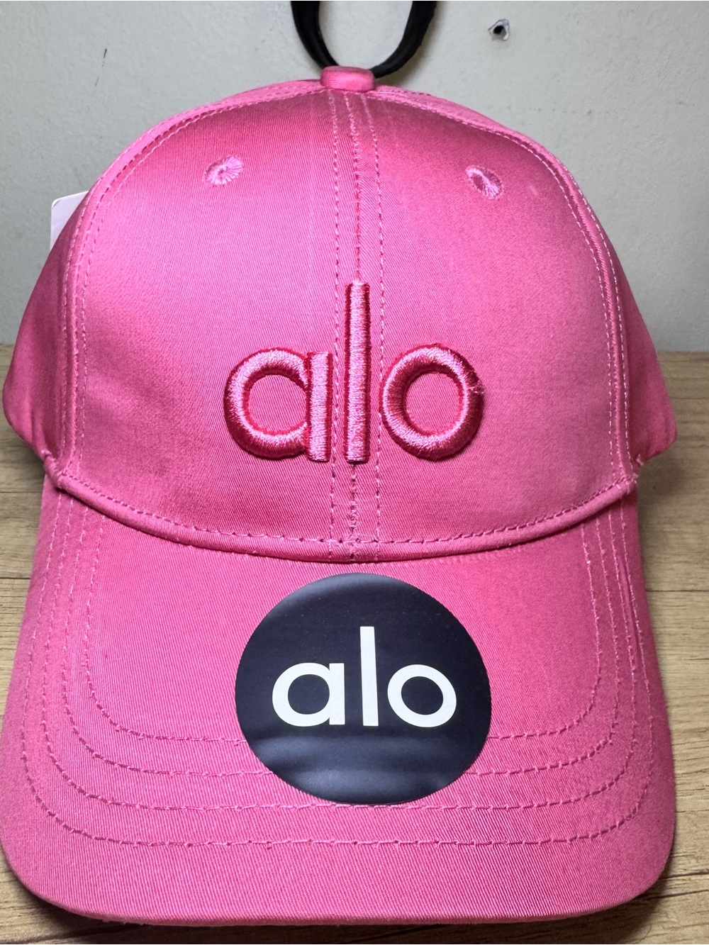 Hot Pink ALO Unisex Adjustable Baseball Cap New With Tags - Picture 1 of 5